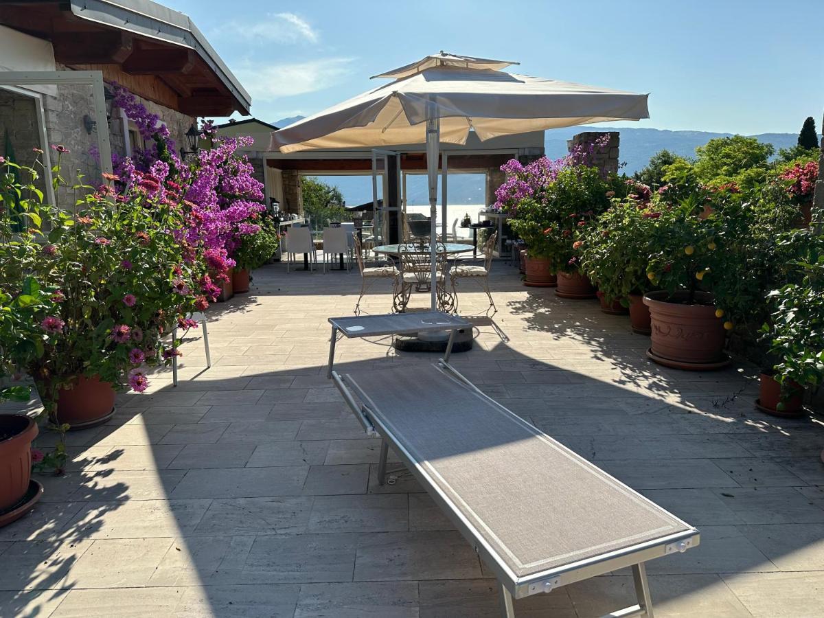 La Cascata Negli Ulivi Bed & Breakfast Toscolano Maderno Bagian luar foto