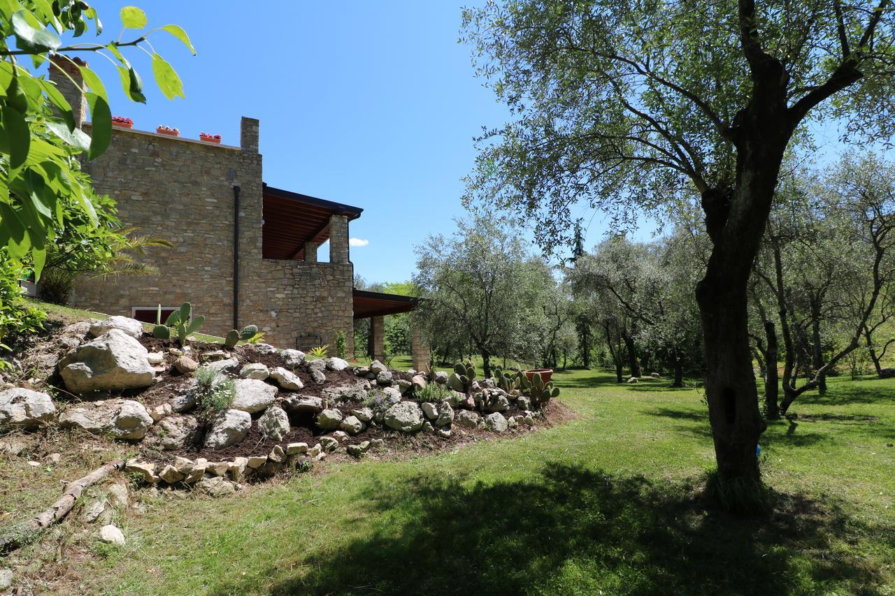 La Cascata Negli Ulivi Bed & Breakfast Toscolano Maderno Bagian luar foto